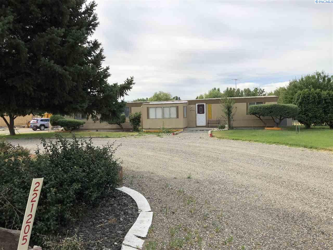 221205 East Cochran Road Kennewick, WA 99337 - Photo 1 of 1 Gallery Image 1
