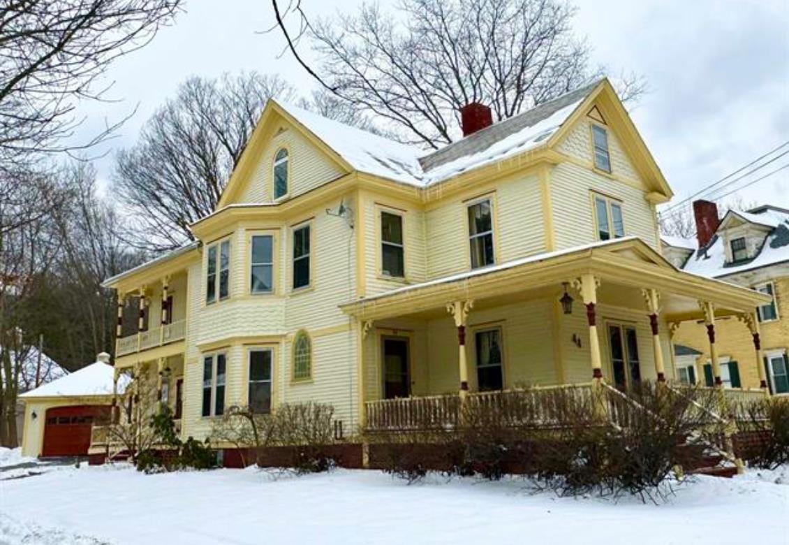 44 Atkinson Street Rockingham, VT 05101 - Photo 3 of 39