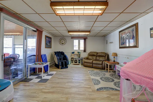 $300,000 | 1411 2nd Avenue, Camanche, IA 52730