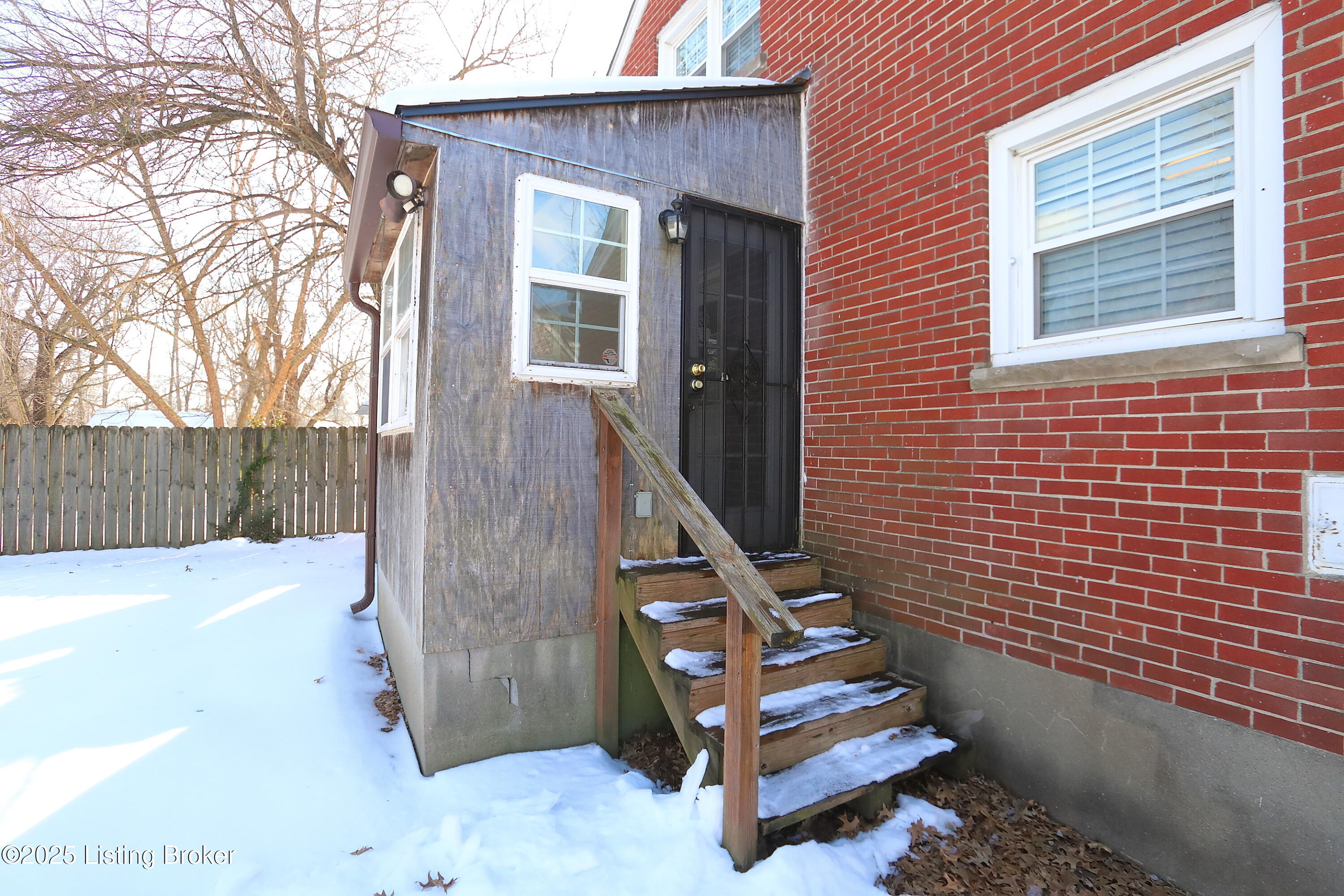 4143 Dover Road Louisville, KY 40216 - Photo 54 of 59 Rear Entrance