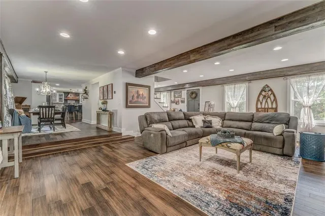 $899,000 | 400 Racehorse Drive, Summerville, GA 30747