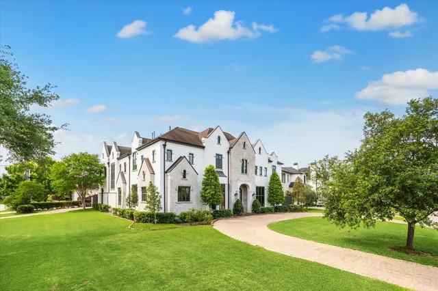 $2,995,000 | 5303 Longmont Drive, Houston, TX 77056