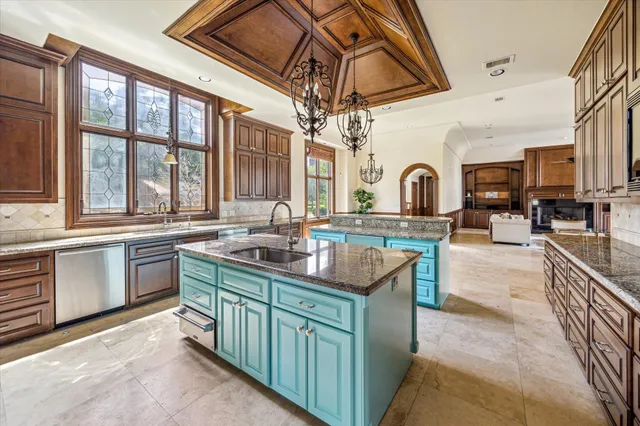 $2,995,000 | 5303 Longmont Drive, Houston, TX 77056