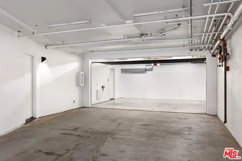 $2,395,000 | 1927 18th Street, Unit C, Santa Monica, CA 90404