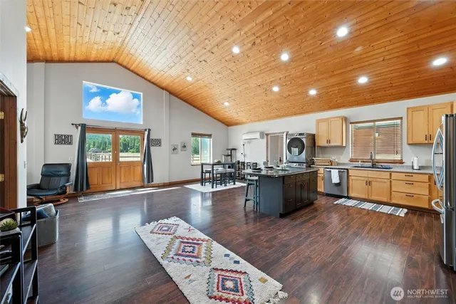 $3,100,000 | 15729 365th Avenue Southeast, Sultan, WA 98294