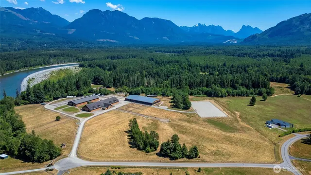 $3,100,000 | 15729 365th Avenue Southeast, Sultan, WA 98294