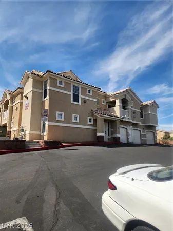 $1,775 | 5855 Valley Drive, Unit 2136, North Las Vegas, NV 89031