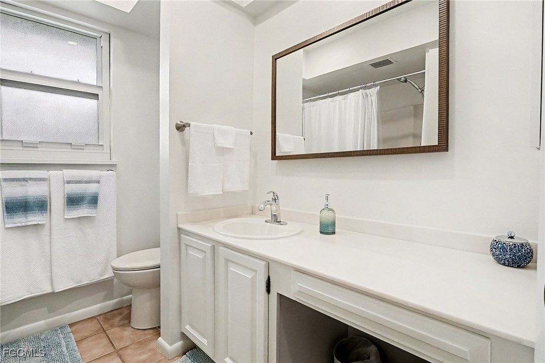 400 Rabbit Road Sanibel, FL 33957 - Photo 14 of 34