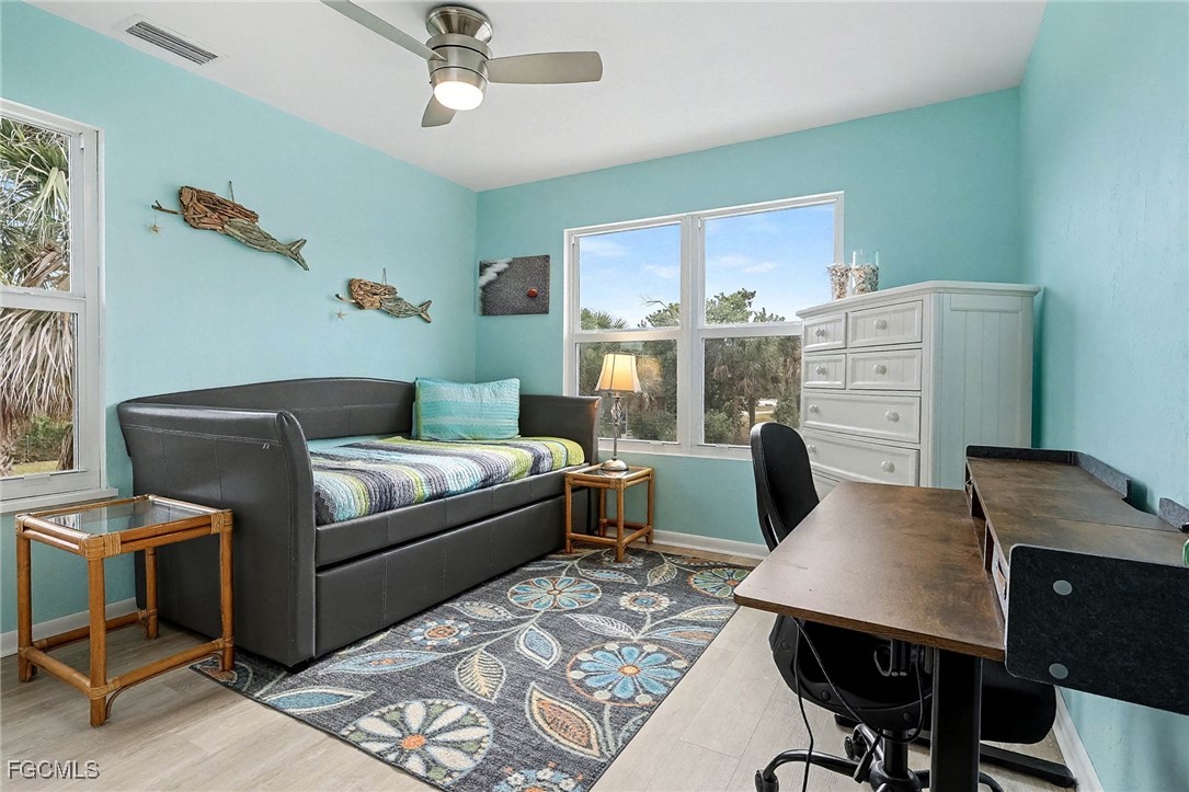 400 Rabbit Road Sanibel, FL 33957 - Photo 15 of 34