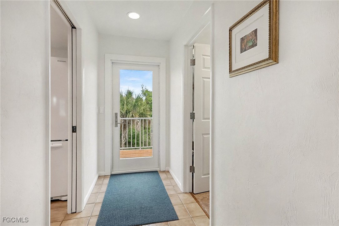 400 Rabbit Road Sanibel, FL 33957 - Photo 4 of 34