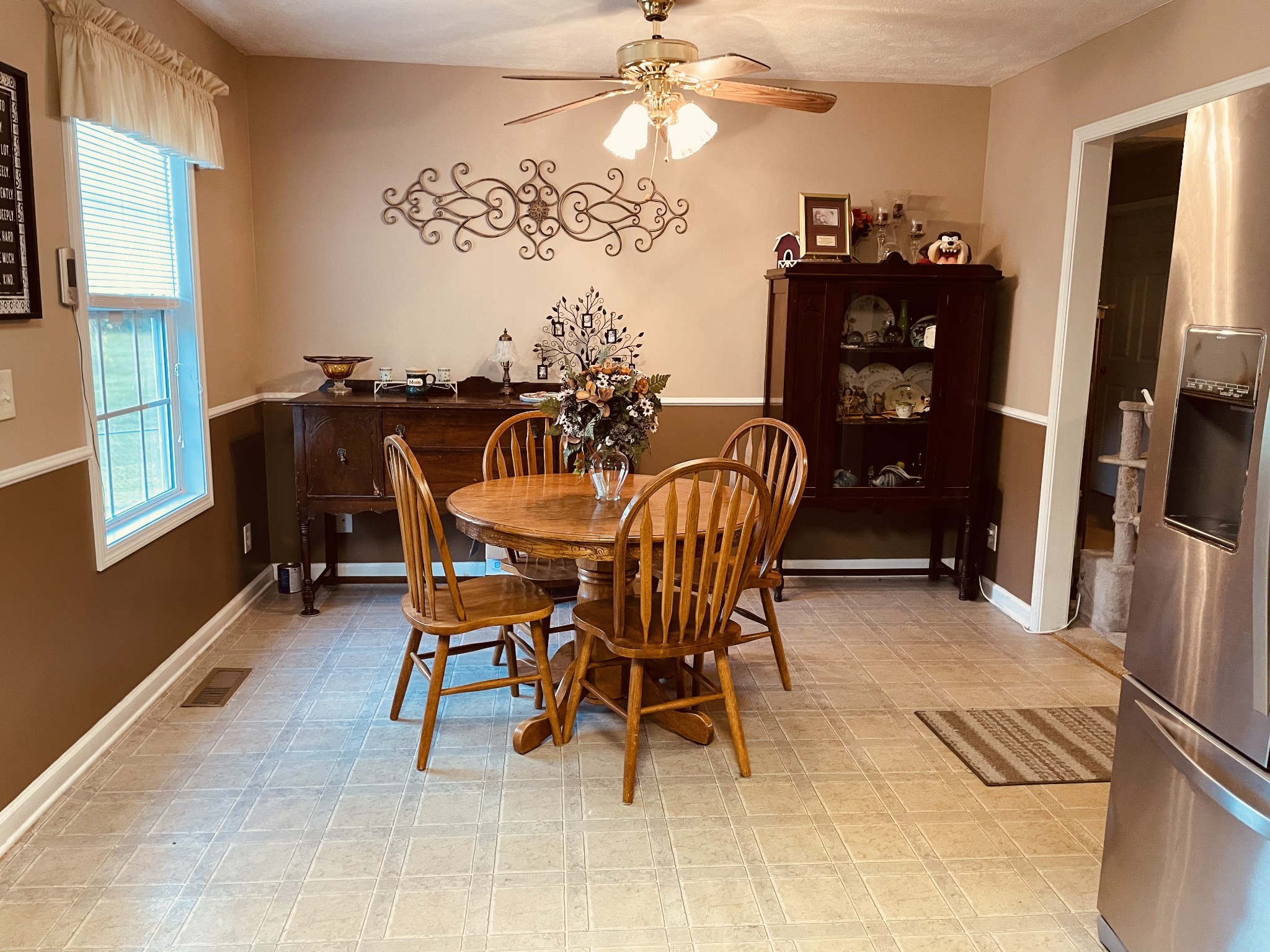 2948 Riley Creek Road Normandy, TN 37360 - Photo 16 of 28 a dining room with furniture and window