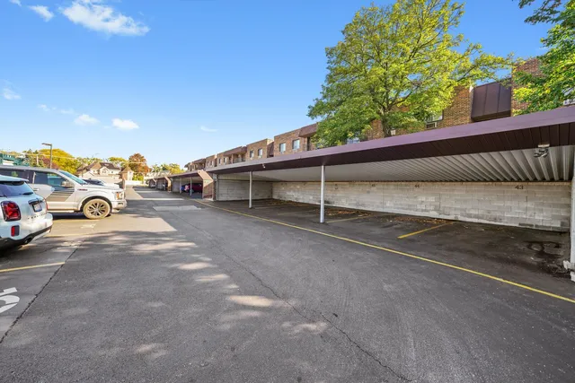 $225,000 | 3617 Central Avenue East, Unit 201, Glenview, IL 60025