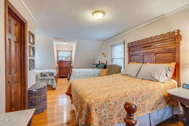 $650,000 | 1934 Old Walnut Lane, Jefferson City, TN 37760