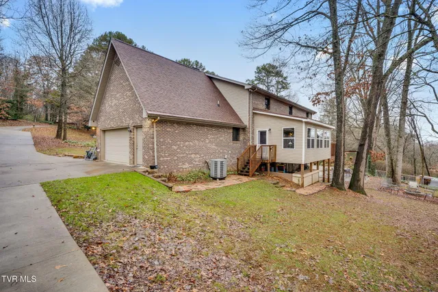 $650,000 | 1934 Old Walnut Lane, Jefferson City, TN 37760