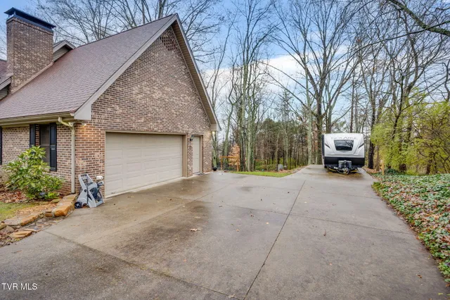 $650,000 | 1934 Old Walnut Lane, Jefferson City, TN 37760