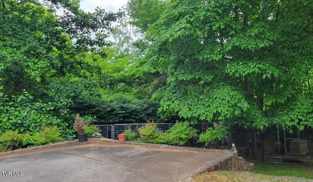 $650,000 | 1934 Old Walnut Lane, Jefferson City, TN 37760