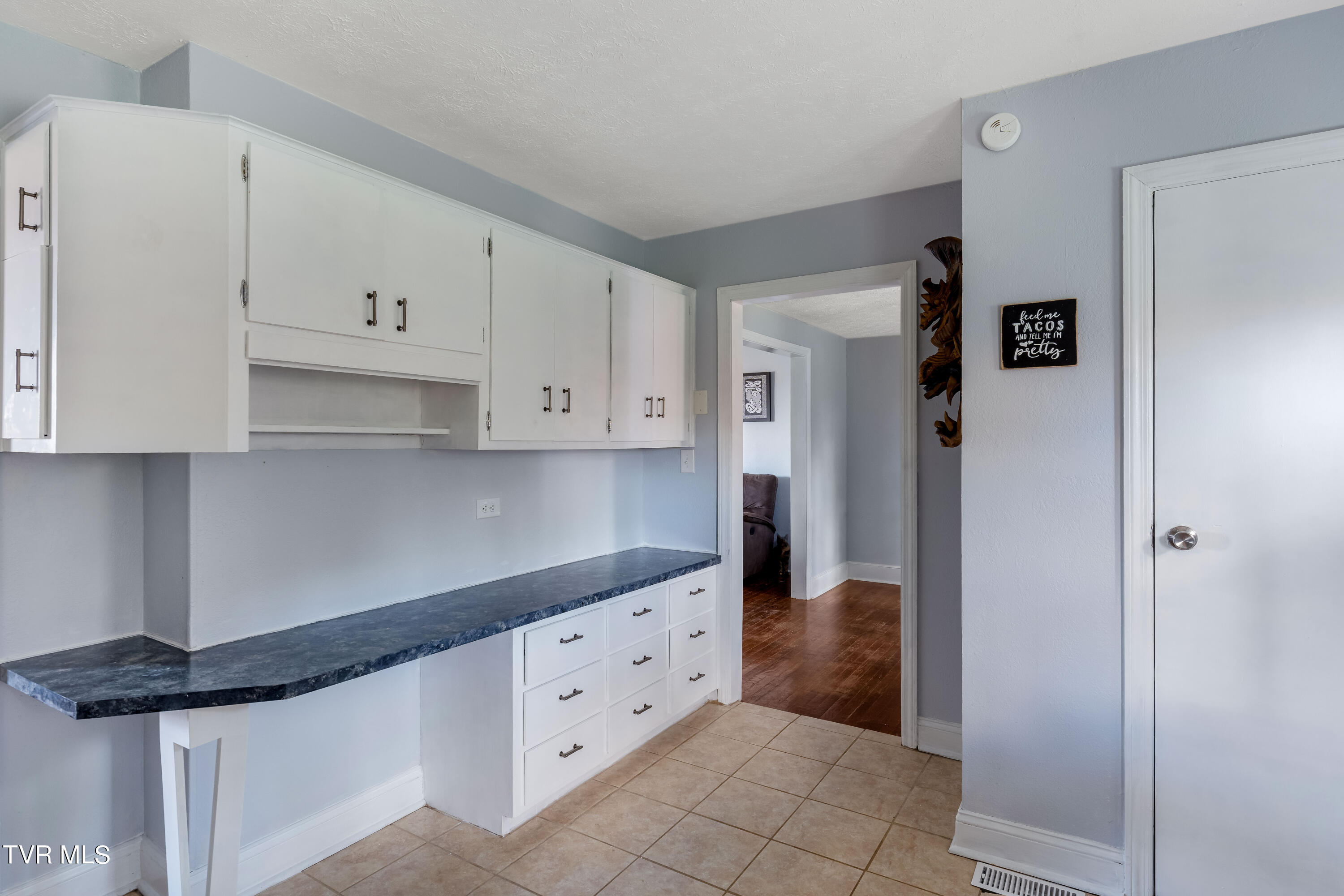 3901 Ridge Line Drive Kingsport, TN 37664 - Photo 14 of 37 3901 Ridgeline Dr (6 of 8)