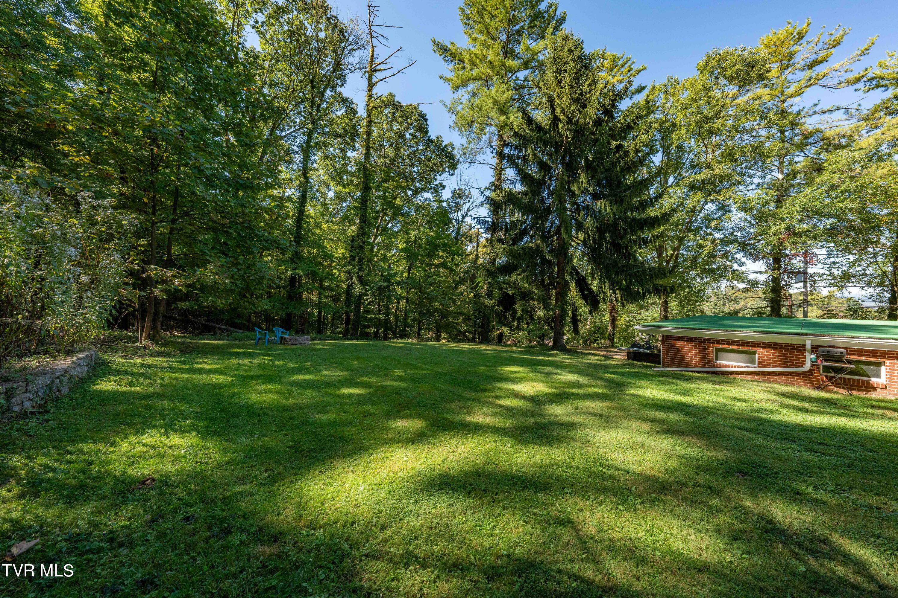 3901 Ridge Line Drive Kingsport, TN 37664 - Photo 33 of 37 3901 Ridgeline Drive (15 of 49)