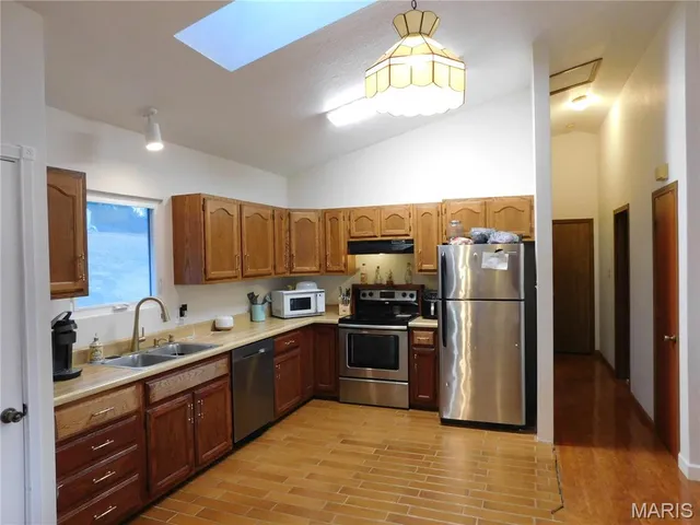 $289,000 | 1802 Deer Run Trail, Pacific, MO 63069