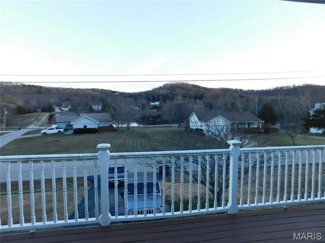 $289,000 | 1802 Deer Run Trail, Pacific, MO 63069