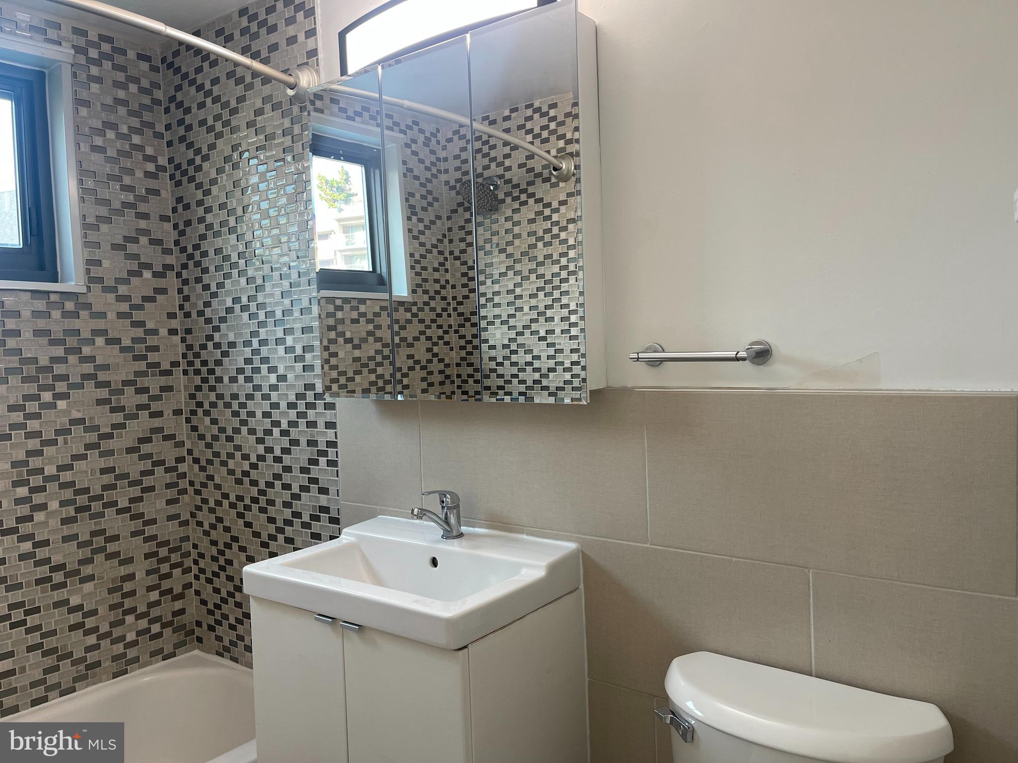 1200 South Arlington Ridge Road, Unit 607 Arlington, VA 22202 - Photo 13 of 18