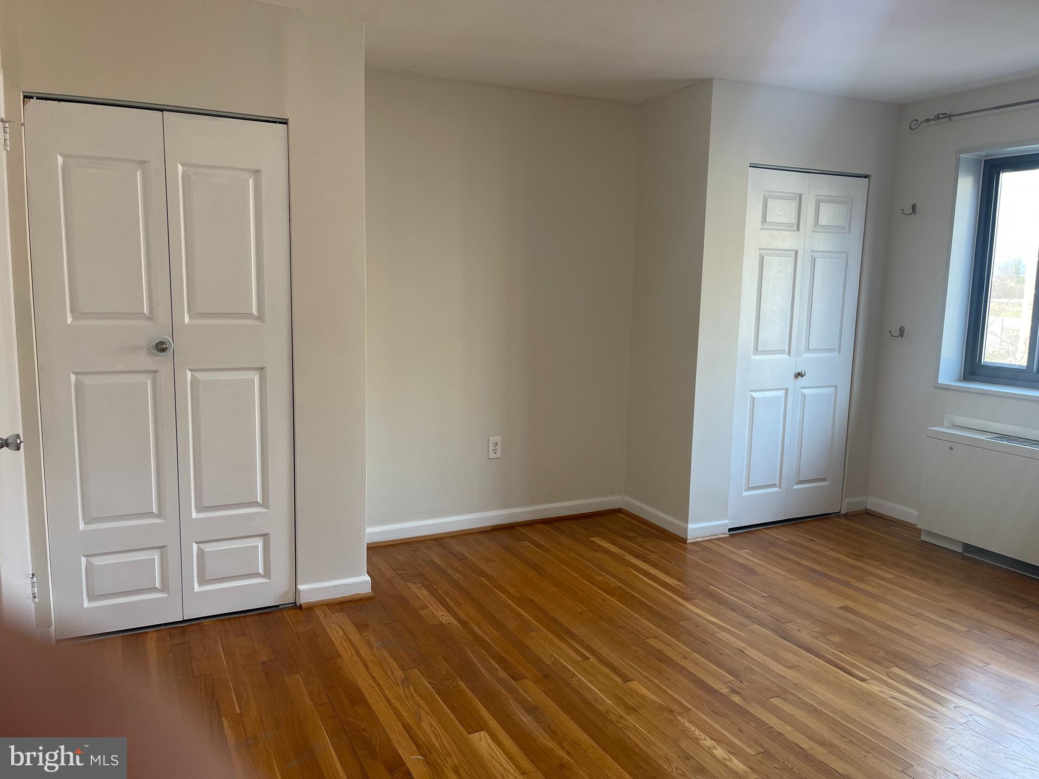 1200 South Arlington Ridge Road, Unit 607 Arlington, VA 22202 - Photo 16 of 18 Primary Bedroom