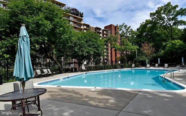 $2,200 | 1200 South Arlington Ridge Road, Unit 607, Arlington, VA 22202