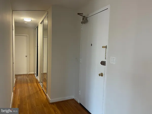 $2,200 | 1200 South Arlington Ridge Road, Unit 607, Arlington, VA 22202