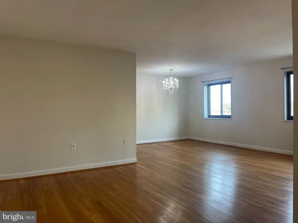 $2,200 | 1200 South Arlington Ridge Road, Unit 607, Arlington, VA 22202