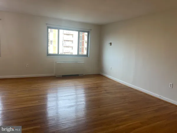 $2,200 | 1200 South Arlington Ridge Road, Unit 607, Arlington, VA 22202