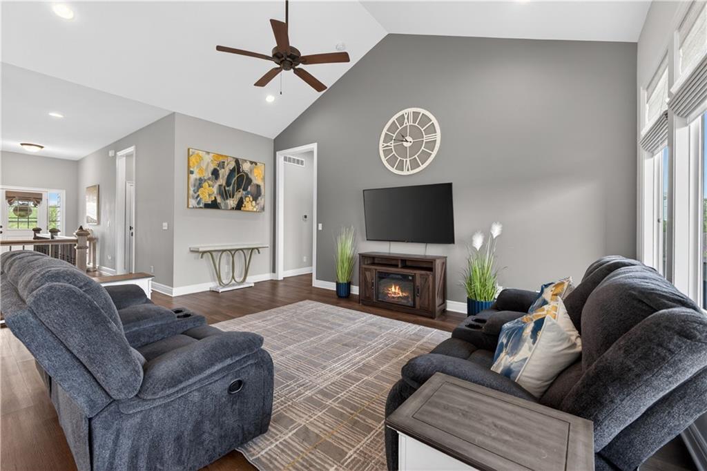 1540 Southwest Cornwall Road Raymore, MO 64083 - Photo 9 of 53