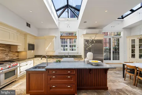 a view of a entryway door of the house