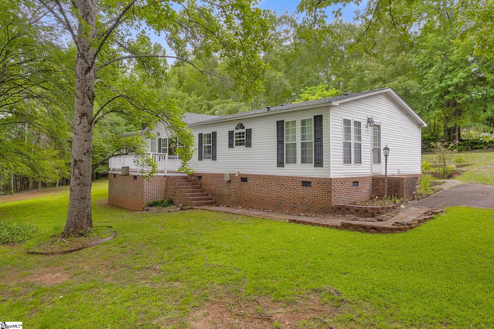 107 Lost Farm Road Liberty, SC 29657 - Photo 3 of 36