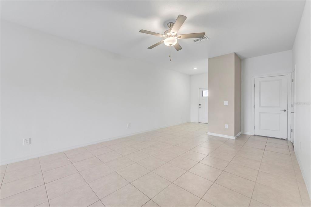 8309 Corner Pine Way New Port Richey, FL 34655 - Photo 9 of 33