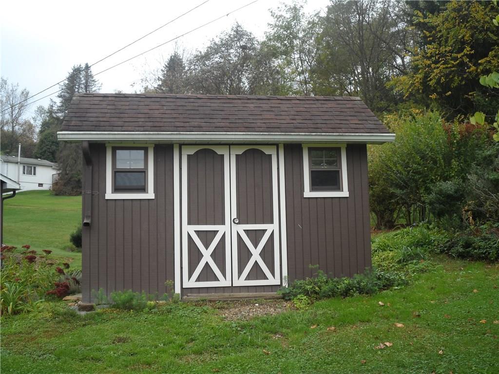 186 Oak Ridge Drive Butler, PA 16002 - Photo 22 of 25
