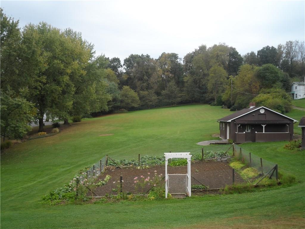 186 Oak Ridge Drive Butler, PA 16002 - Photo 23 of 25