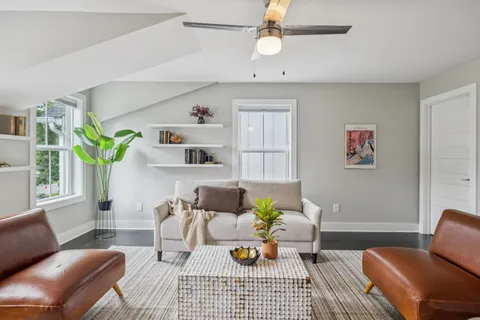 $750,000 | 703 B Skyview Drive, Nashville, TN 37206