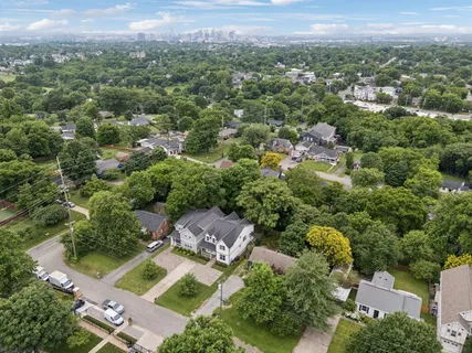 $750,000 | 703 B Skyview Drive, Nashville, TN 37206