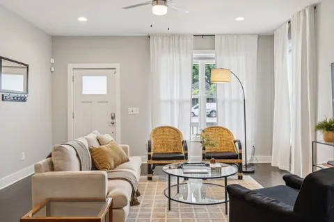 $750,000 | 703 B Skyview Drive, Nashville, TN 37206