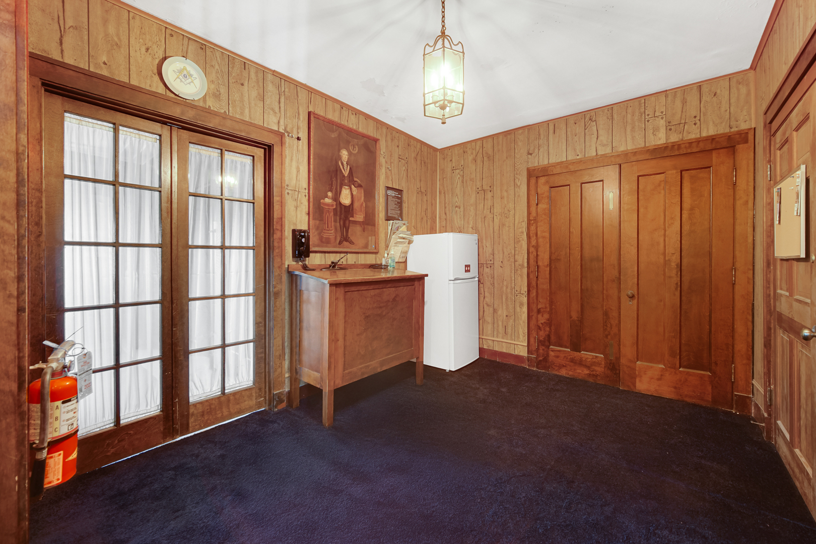 512 Temple Street Whiting, IN 46394 - Photo 22 of 22 a view of livingroom with furniture