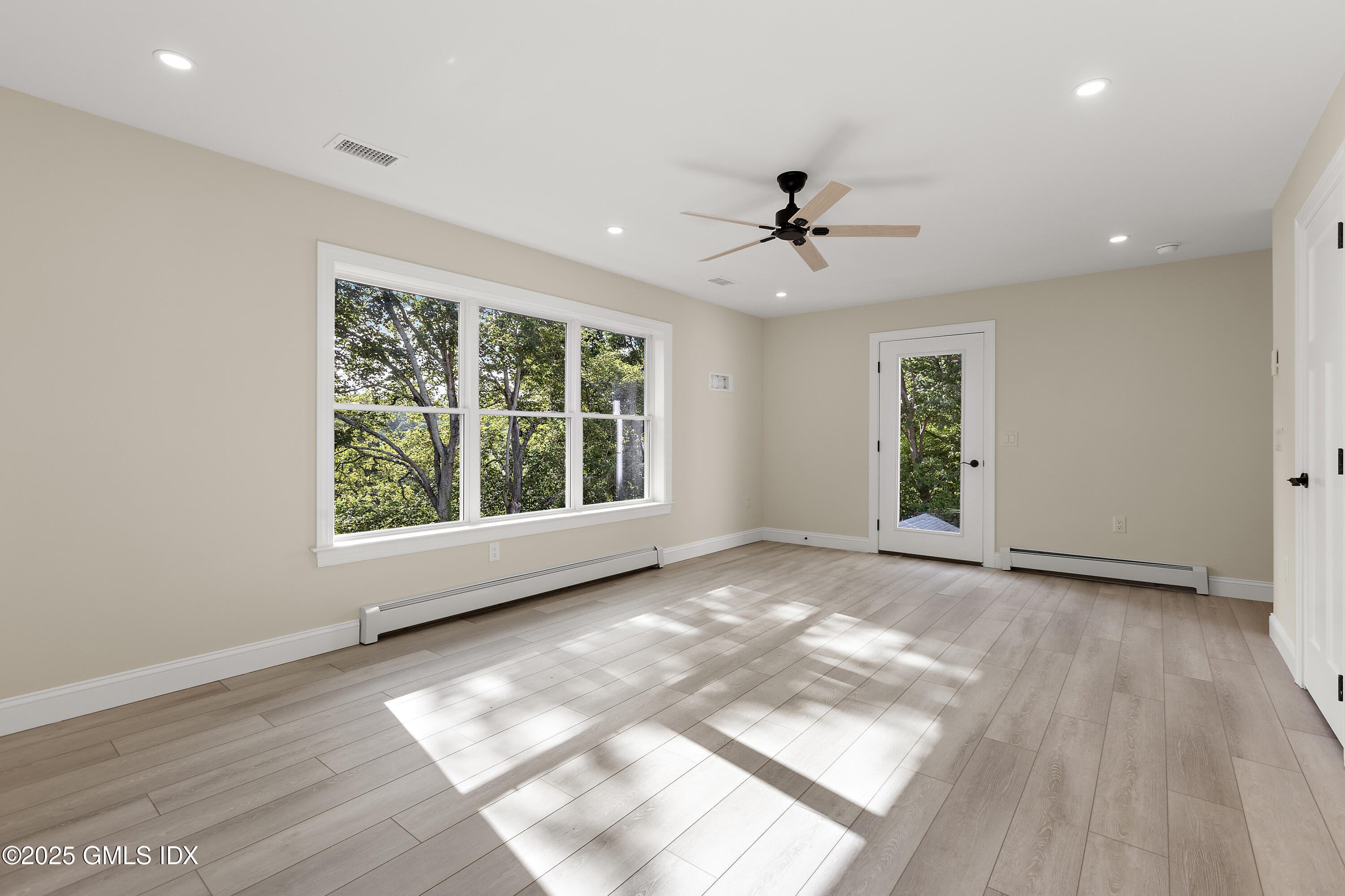 10 Highland Place, Unit B Greenwich, CT 06831 - Photo 14 of 30 10 Highland Pl Greenwich CT-18