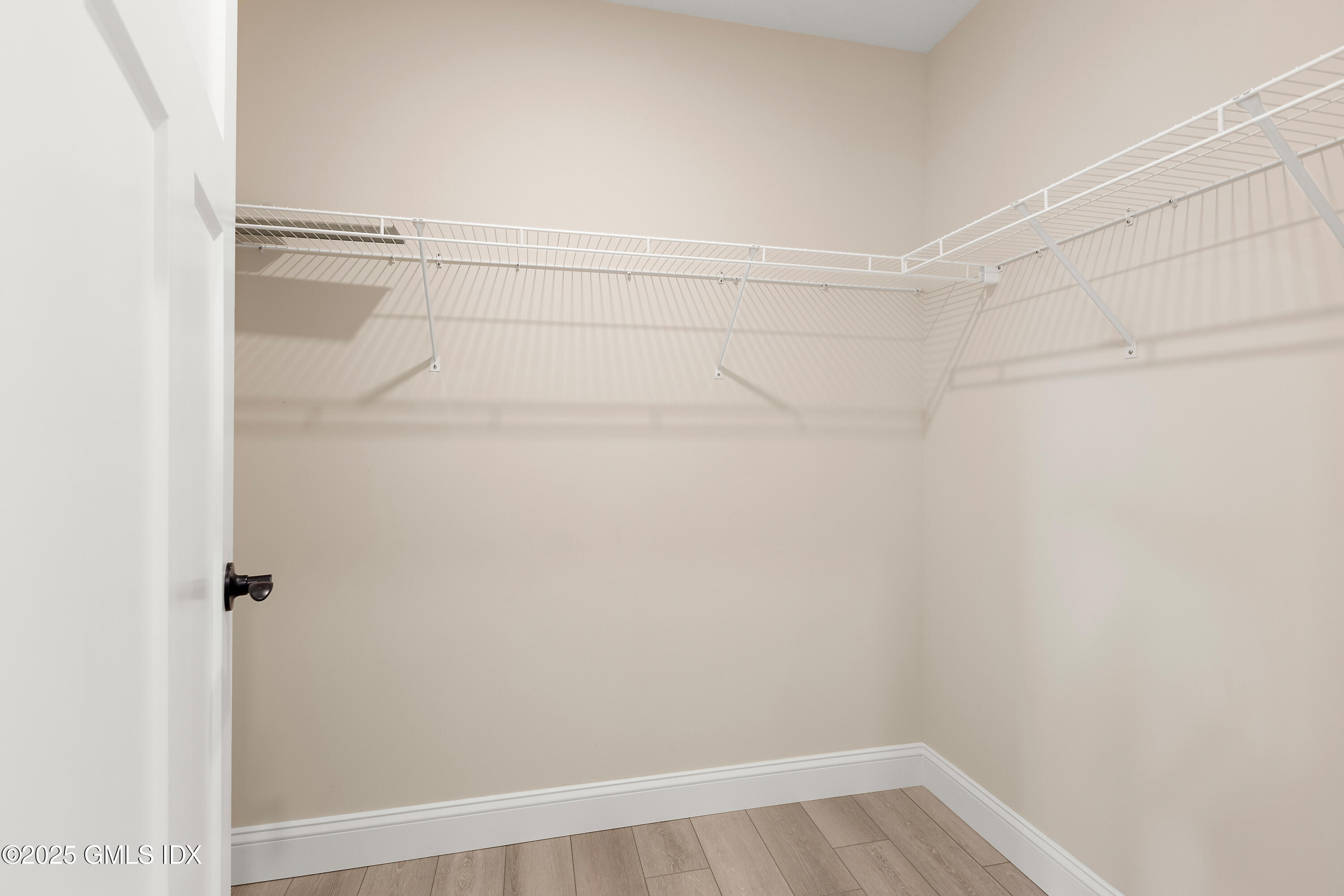 10 Highland Place, Unit B Greenwich, CT 06831 - Photo 20 of 30 10 Highland Pl Greenwich CT-29