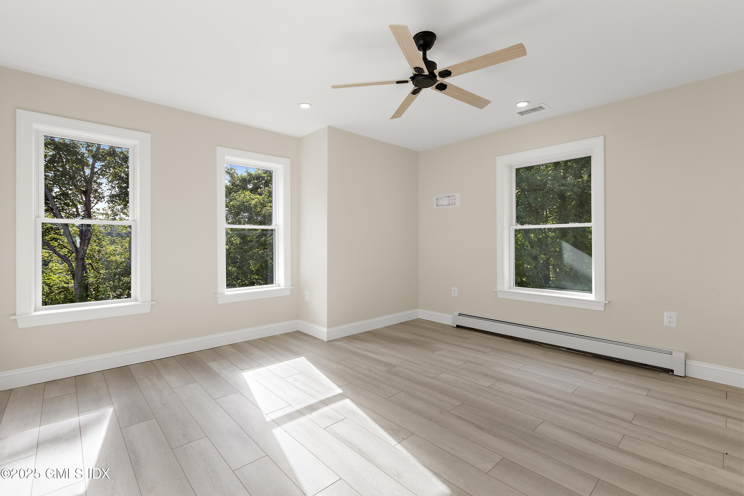 10 Highland Place, Unit B Greenwich, CT 06831 - Photo 22 of 30 10 Highland Pl Greenwich CT-36