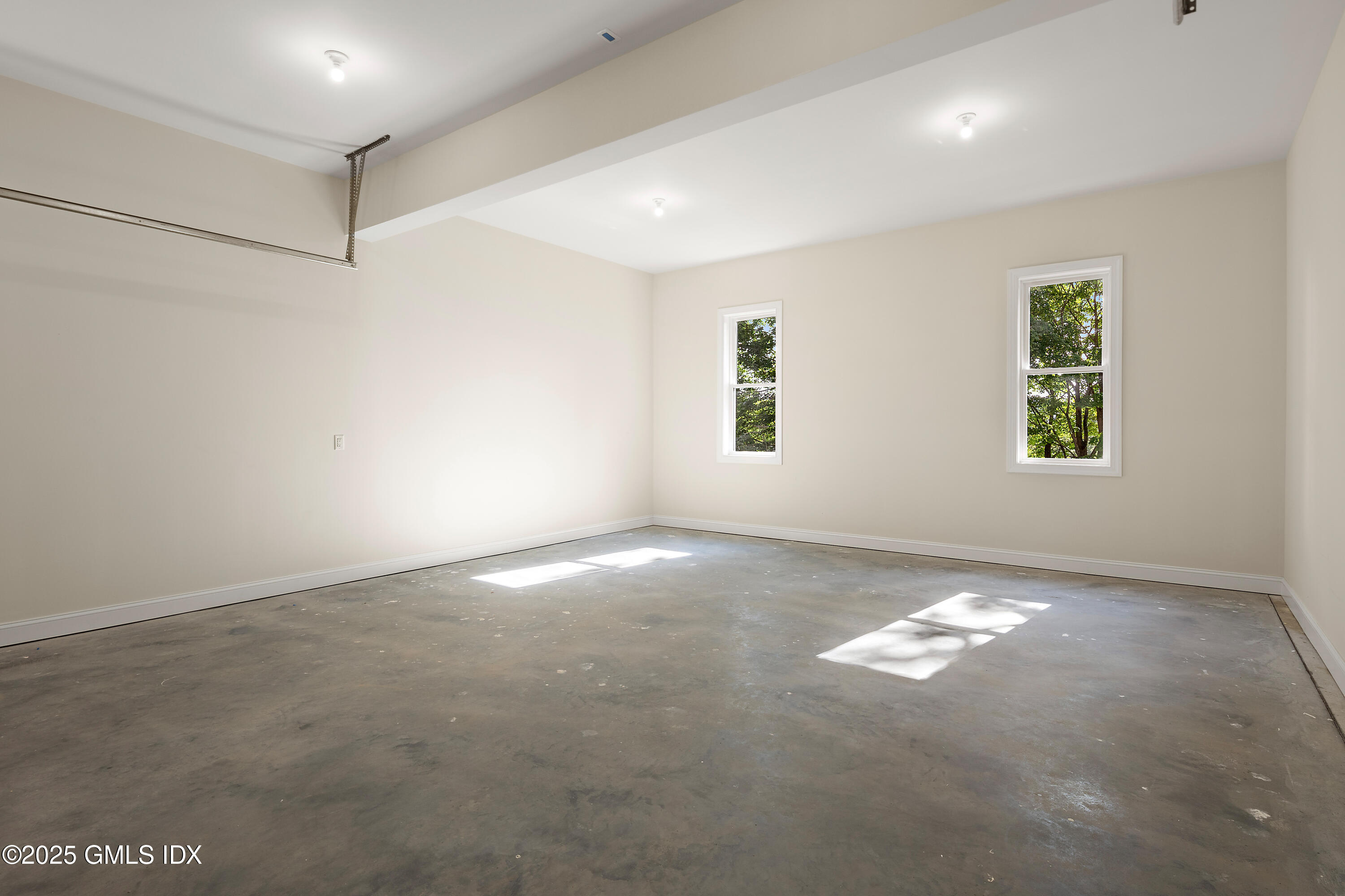 10 Highland Place, Unit B Greenwich, CT 06831 - Photo 28 of 30 10 Highland Pl Greenwich CT-33