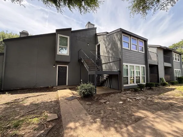 $710 | 9696 Walnut Street, Unit 2013, Dallas, TX 75243