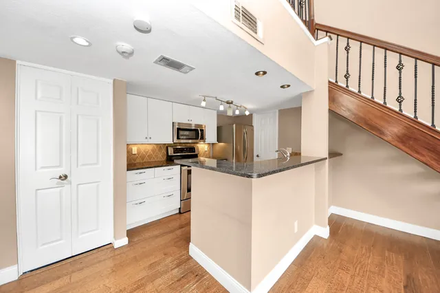 $120,000 | 2300 Old Spanish Trail, Unit 2078, Houston, TX 77054