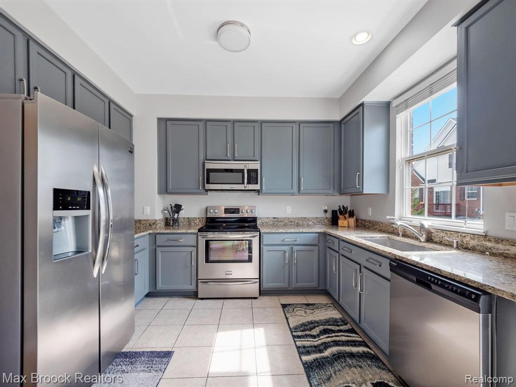 41491 Mitchell Road Novi, MI 48377 - Photo 5 of 28