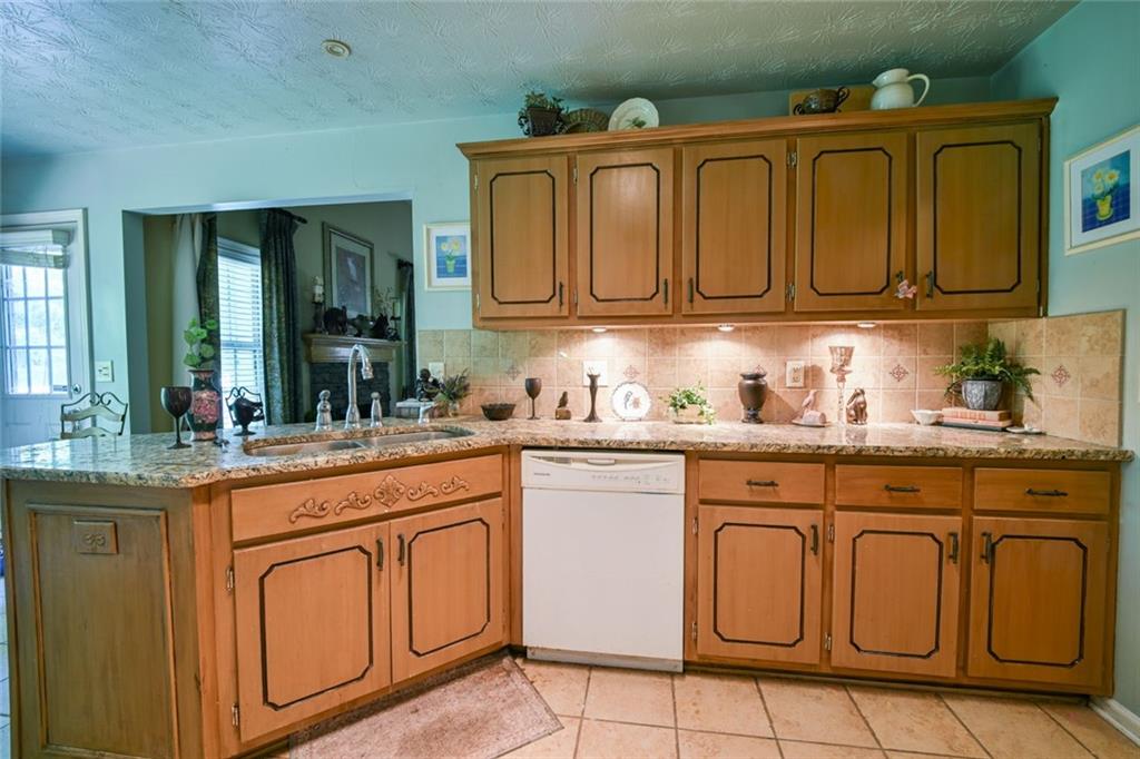 1371 Pickett Bridge Road Covington, GA 30016 - Photo 12 of 43 Gallery Image 12