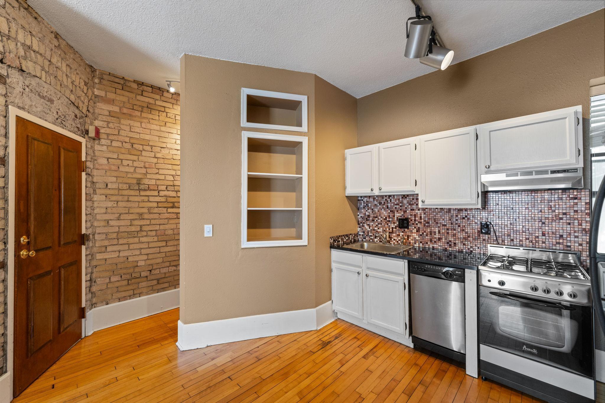 609 South 9th Street, Unit 8 Minneapolis, MN 55404 - Photo 7 of 30