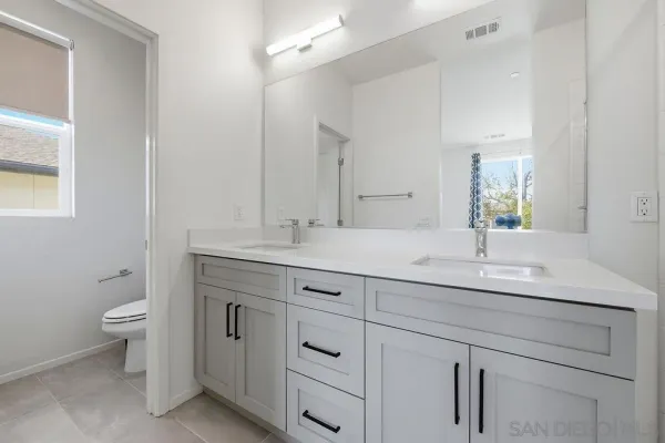 $880,000 | 5270 San Bernardo Terrace, San Diego, CA 92114